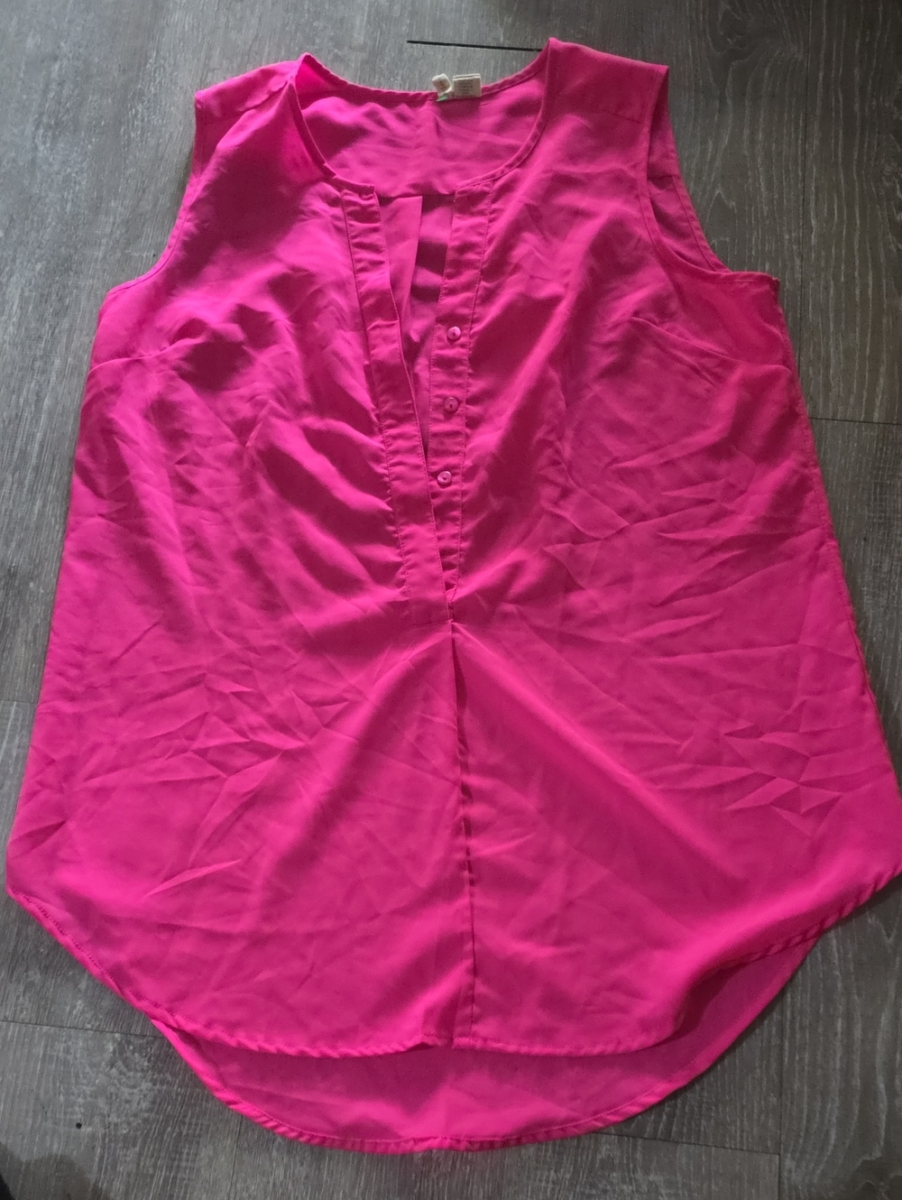 Japna Bright Pink Sleeveless Button-Front Camisole